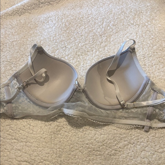 Daisy Fuentes Light Gray Lace Bra - Picture 4 of 6